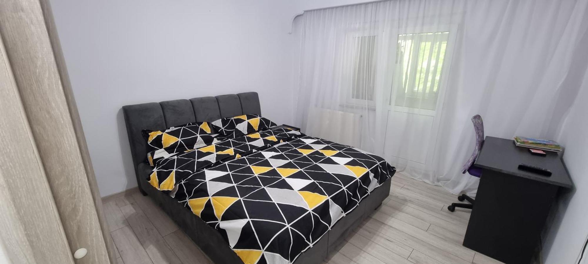 Ilona Apartament 3 Camere Ramnicu Valcea Exterior foto