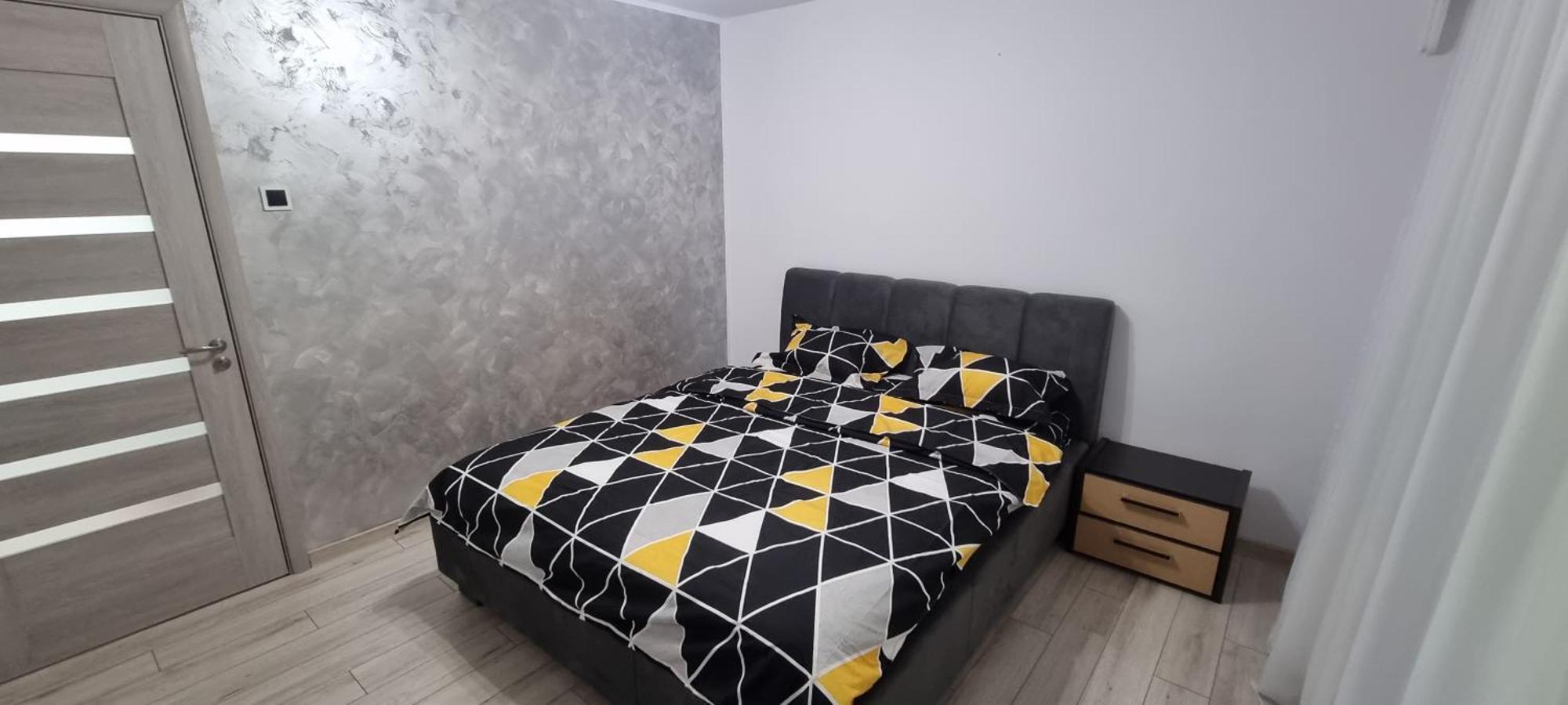 Ilona Apartament 3 Camere Ramnicu Valcea Exterior foto