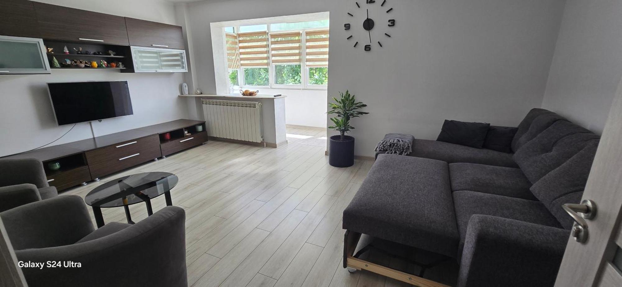 Ilona Apartament 3 Camere Ramnicu Valcea Exterior foto